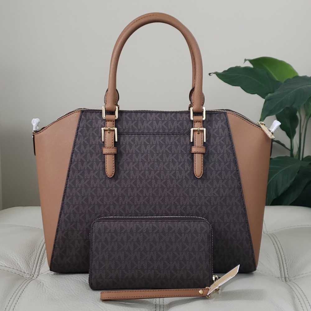 Michael Kors 2PC LG Ciara Satchel & Wrislet - Picture 4 of 7
